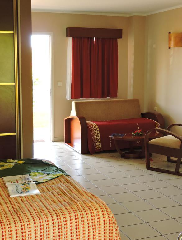 Koniambo Hotel Kone Phòng bức ảnh
