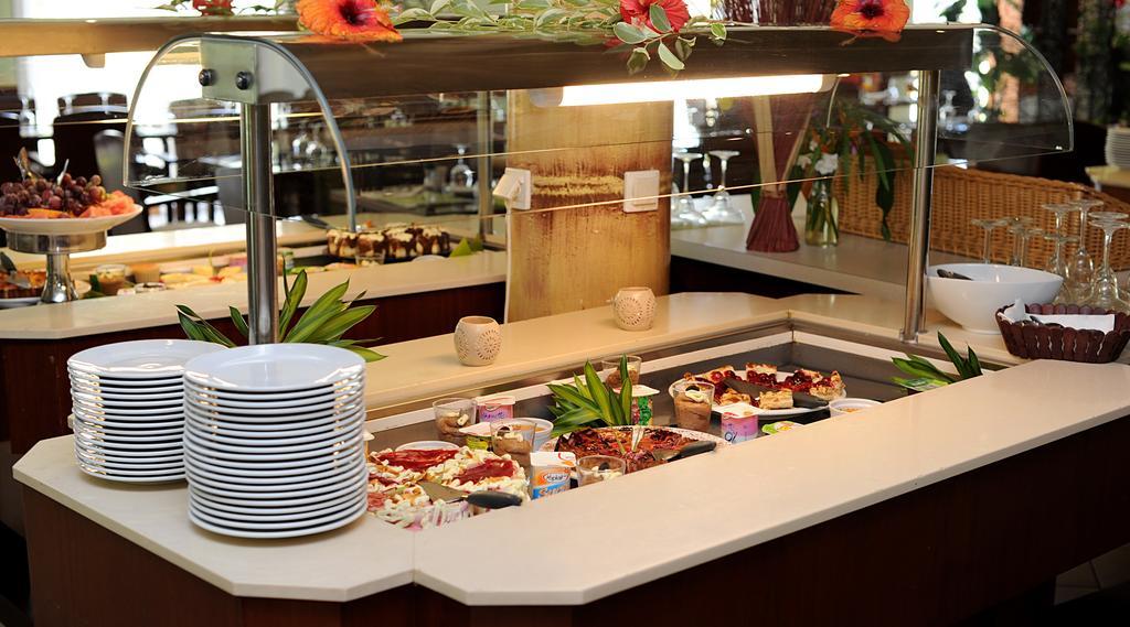 Koniambo Hotel Kone Ngoại thất bức ảnh