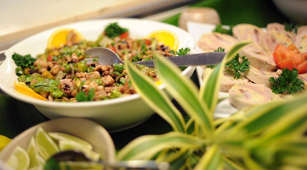 Koniambo Hotel Kone Ngoại thất bức ảnh