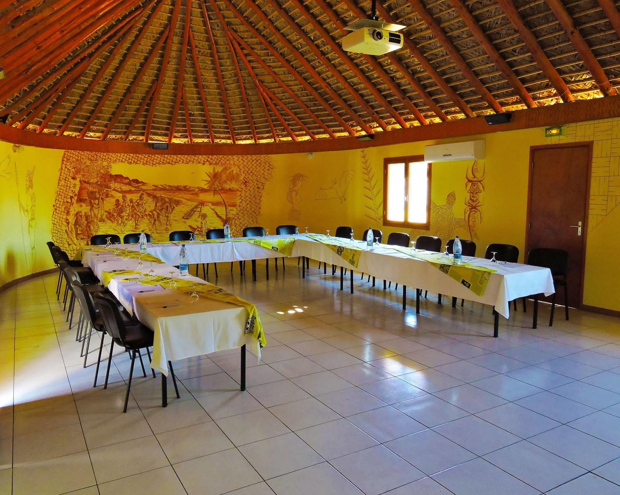 Koniambo Hotel Kone Ngoại thất bức ảnh